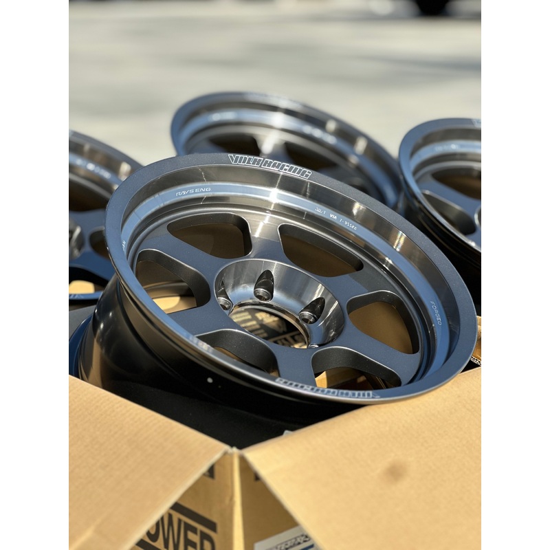 Volk Racing TE37XT SL M-Spec 18×9 +0 6×139.7 Pressed Graphite (SET)