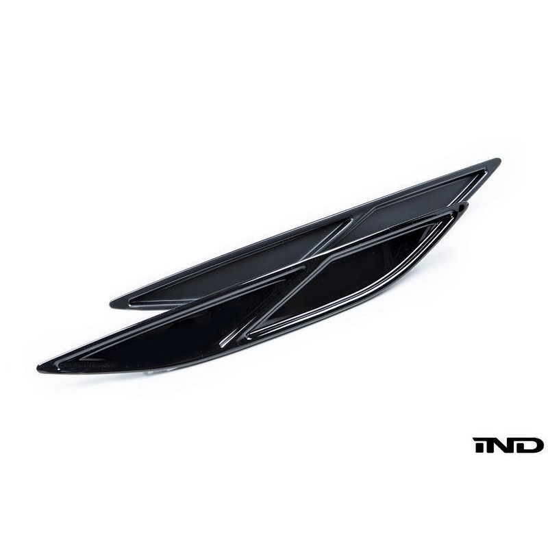 ACEXXON VW MK7 GOLF R Rear Reflector Insert Set – Diagonal Slat Gloss Black
