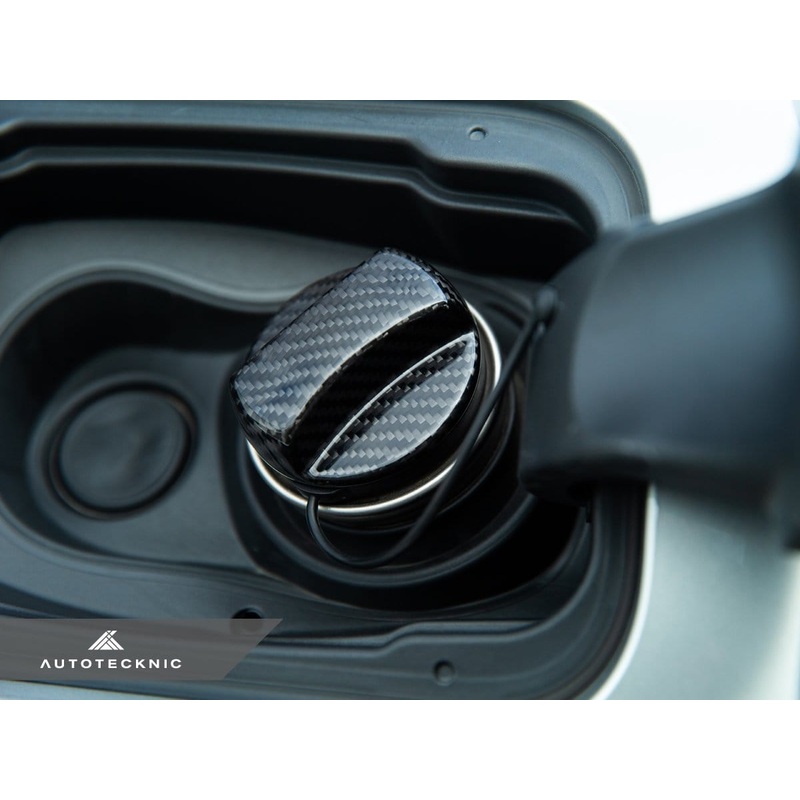 AutoTecknic Dry Carbon Competition Fuel Cap Cover – G42 2-Series Coupe