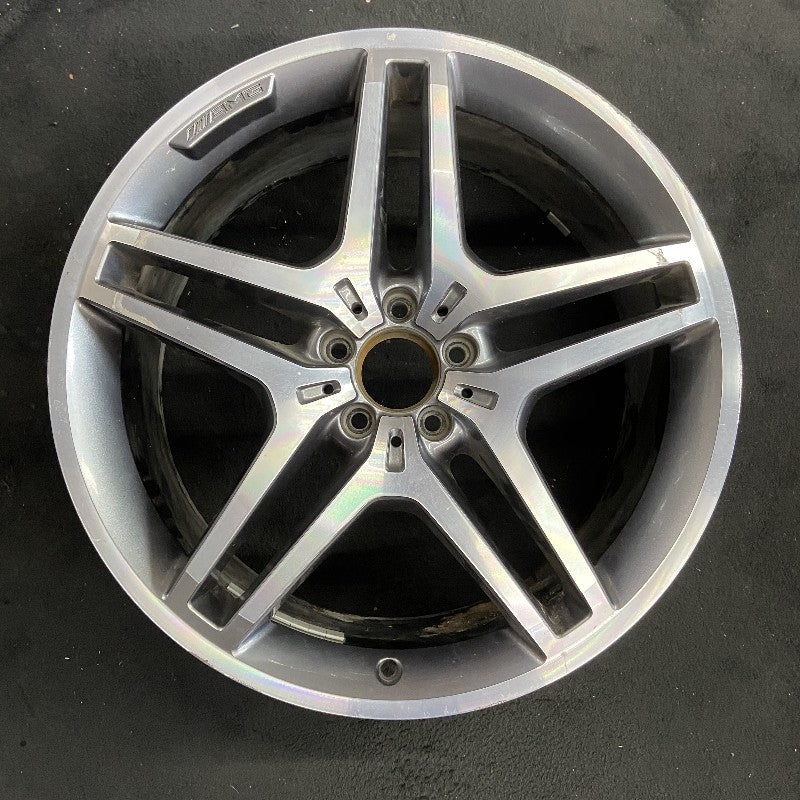 21″ MERCEDES GLE-CLASS 18 166 Type SUV VIN D 4th digit GLE43 21×9 machined face with gray pockets Original OEM Wheel Rim