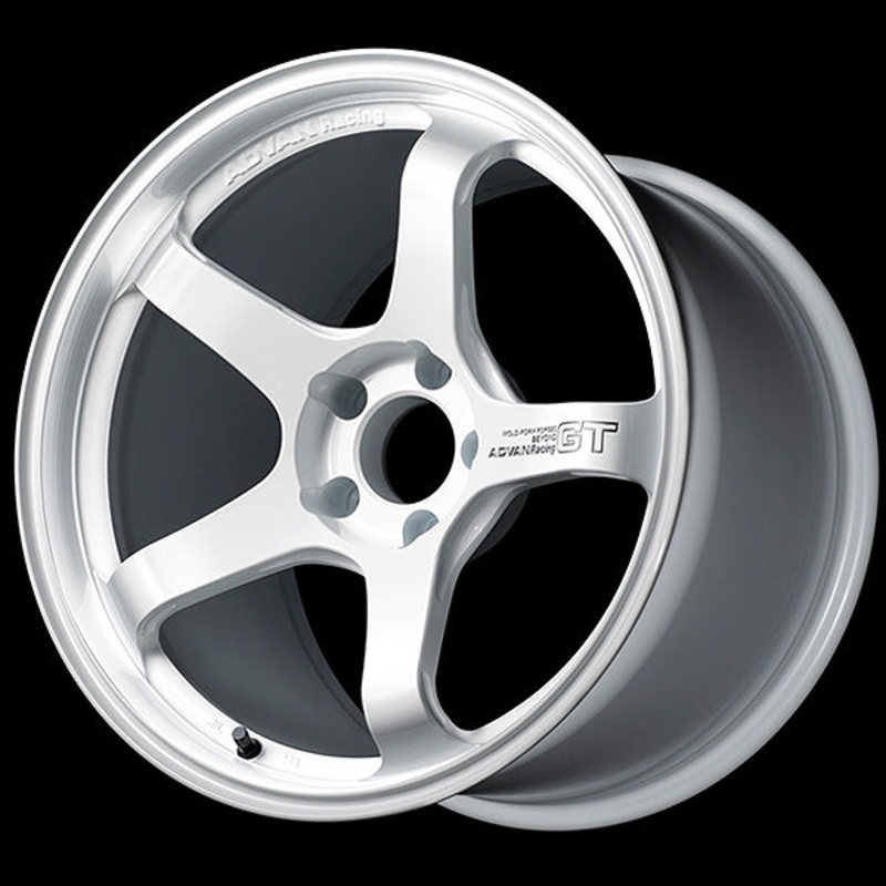 Advan GT Beyond Wheel – 17×8.5 +45 | 5×114.3 | Racing White